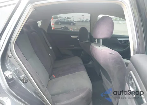 2013 Nissan Altima 2.5 Sv z USA, uszkodzony, nr VIN 1N4AL3AP8DC225771